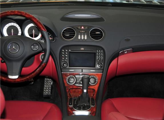 奔驰SL级 2010款 SL 300 中控类   中控台