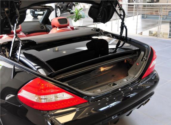 奔驰SL级 2010款 SL 350 车厢座椅   后备厢