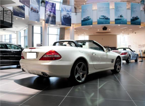 奔驰SL级 2011款 SL 350 Grand Edition 外观   斜后