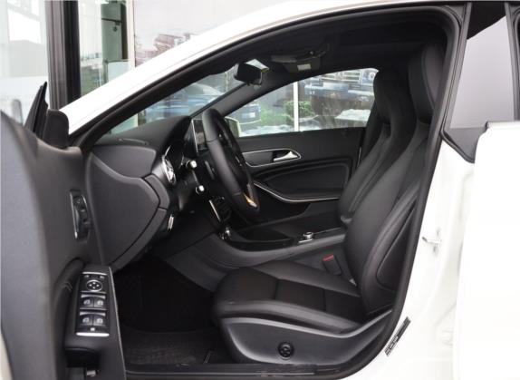 奔驰CLA 2015款 CLA 200 车厢座椅   前排空间