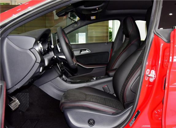 奔驰CLA 2015款 CLA 220 4MATIC 车厢座椅   前排空间