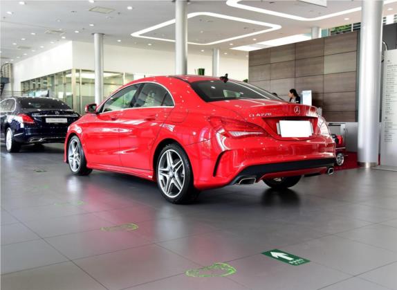 奔驰CLA 2015款 CLA 220 4MATIC 外观   斜后