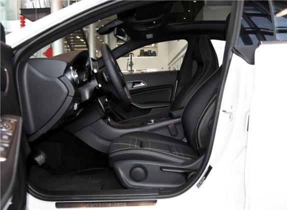 奔驰CLA 2016款 CLA 200 动感型 车厢座椅   前排空间