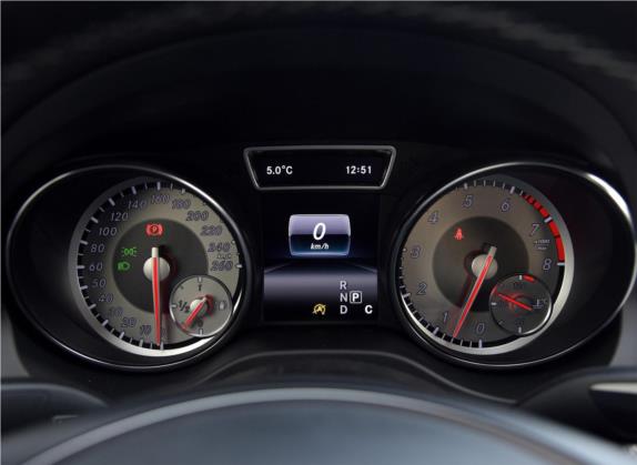 奔驰CLA 2016款 CLA 200 时尚型 中控类   仪表盘