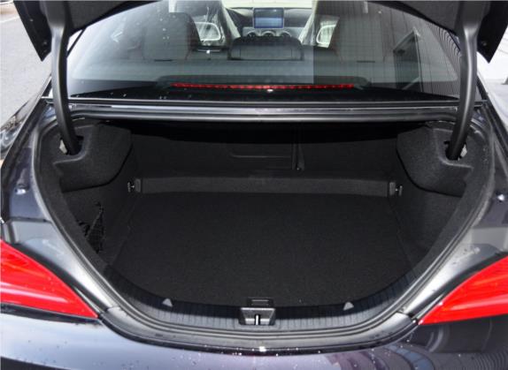 奔驰CLA 2016款 CLA 220 4MATIC 车厢座椅   后备厢