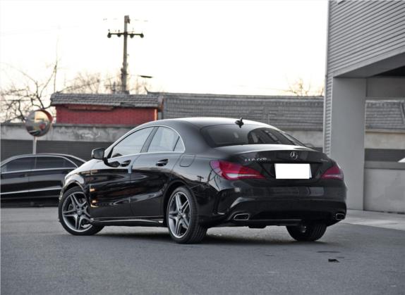 奔驰CLA 2016款 CLA 220 4MATIC 外观   斜后