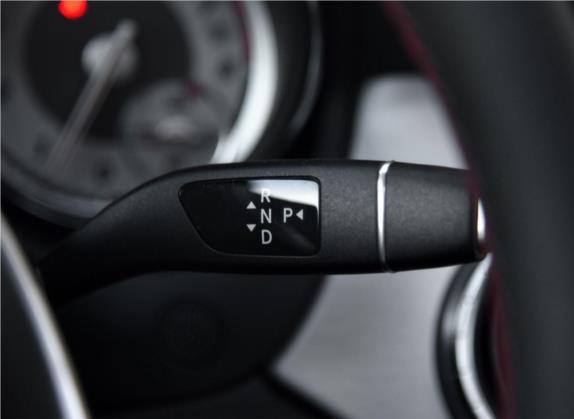 奔驰CLA 2016款 CLA 220 4MATIC 中控类   挡把