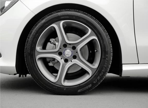奔驰CLA 2017款 CLA 180 其他细节类   前轮