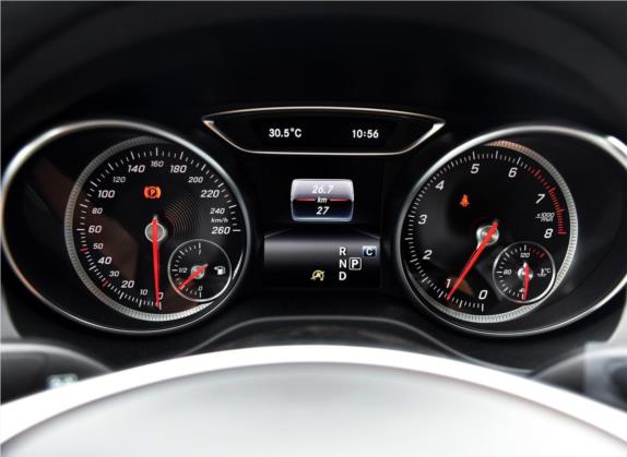 奔驰CLA 2017款 CLA 220 4MATIC 极地限量版 中控类   仪表盘