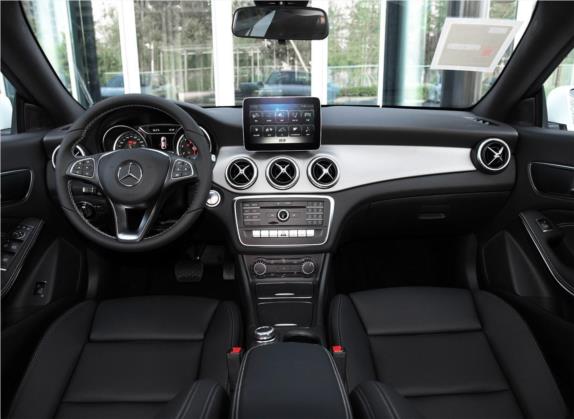 奔驰CLA 2017款 改款 CLA 200 动感型 中控类   中控全图