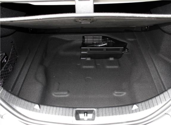 奔驰CLA 2017款 改款 CLA 220 4MATIC 其他细节类   备胎
