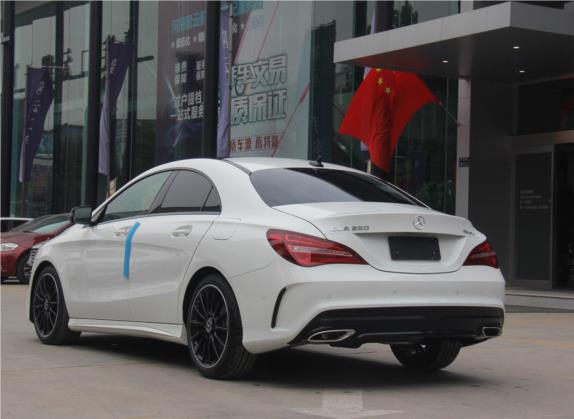 奔驰CLA 2019款 CLA 260 4MATIC 外观   斜后