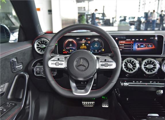 奔驰CLA 2020款 CLA 200 中控类   驾驶位