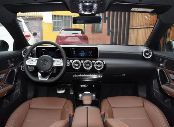 奔驰CLA 2020款 CLA 260 4MATIC 中控类   中控全图