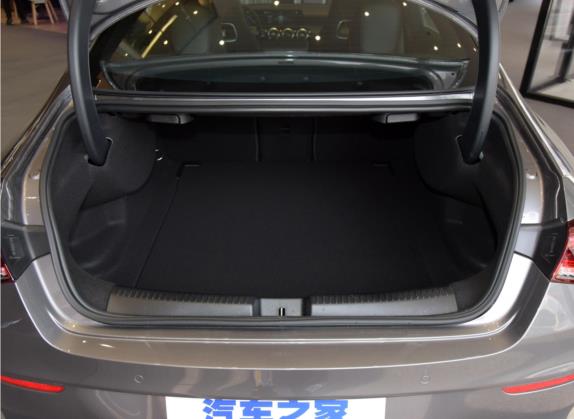 奔驰CLA 2021款 CLA 200 车厢座椅   后备厢