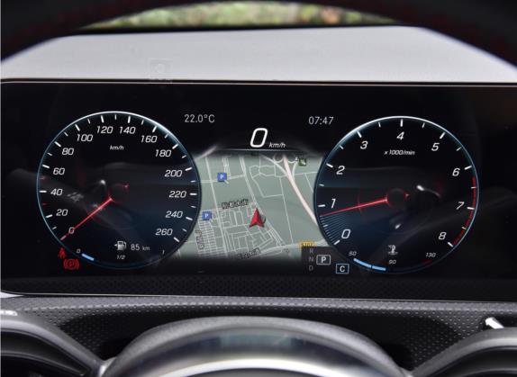 奔驰CLA 2021款 CLA 200 4MATIC 中控类   仪表盘