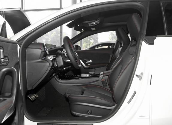 奔驰CLA 2021款 CLA 200 猎跑车 车厢座椅   前排空间