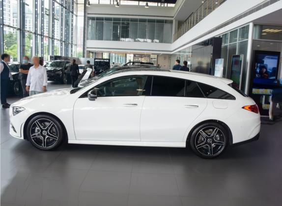奔驰CLA 2021款 CLA 260 4MATIC 猎跑车 外观   正侧