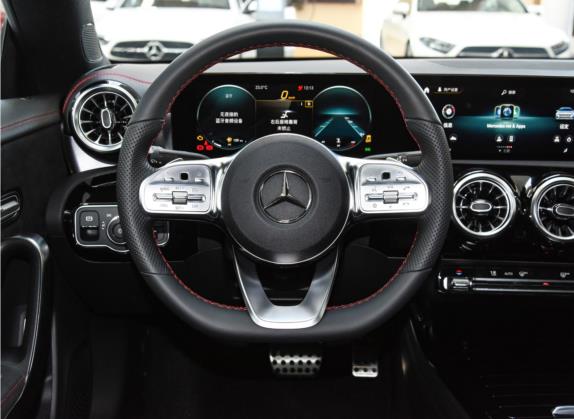 奔驰CLA 2022款 CLA 200 中控类   驾驶位