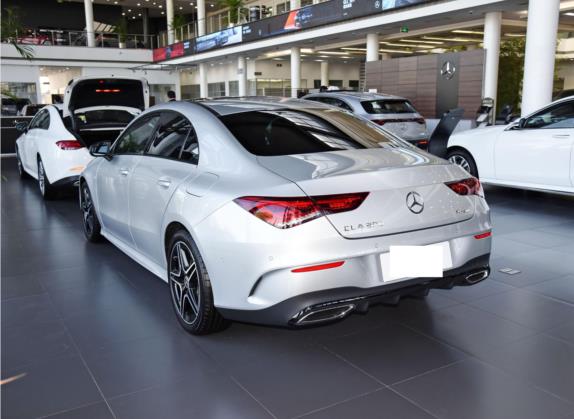 奔驰CLA 2022款 CLA 200 4MATIC 外观   斜后