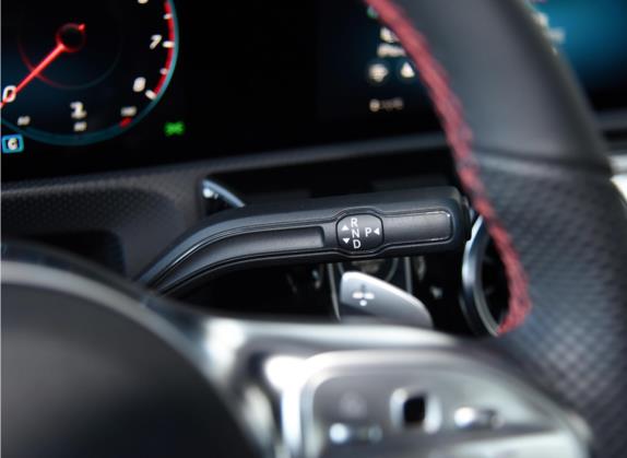 奔驰CLA 2022款 CLA 200 4MATIC 中控类   挡把
