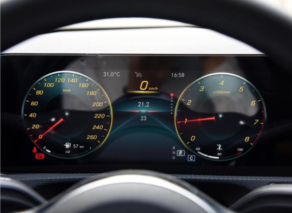 奔驰CLA 2022款 改款 CLA 260 4MATIC 猎跑车 中控类   仪表盘