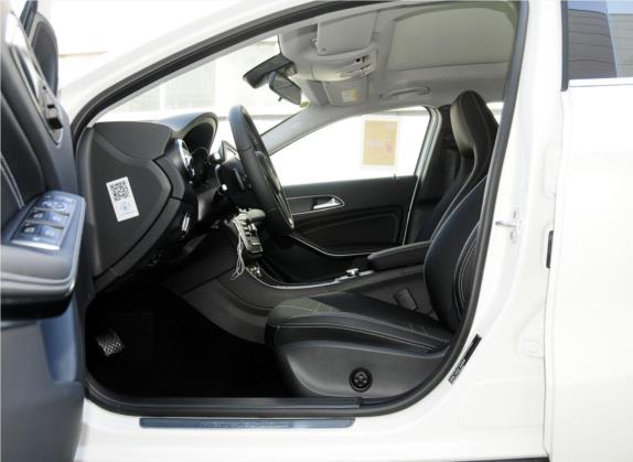 奔驰GLA(进口) 2015款 GLA 200 车厢座椅   前排空间