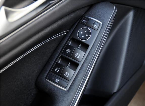 奔驰GLA(进口) 2015款 GLA 200 车厢座椅   门窗控制