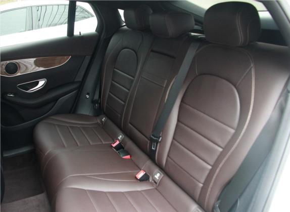 奔驰GLC轿跑 2017款 GLC 260 4MATIC 轿跑SUV 车厢座椅   后排空间