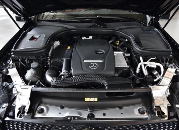 奔驰GLC轿跑 2018款 GLC 200 4MATIC 轿跑SUV 其他细节类   发动机舱