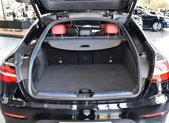 奔驰GLC轿跑 2018款 GLC 200 4MATIC 轿跑SUV 车厢座椅   后备厢
