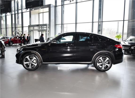 奔驰GLC轿跑 2018款 GLC 200 4MATIC 轿跑SUV 外观   正侧