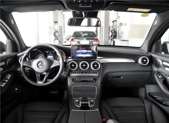 奔驰GLC轿跑 2018款 GLC 300 4MATIC 轿跑SUV 中控类   中控全图