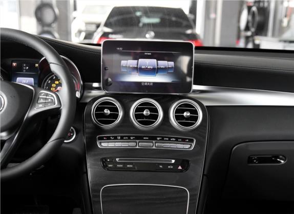 奔驰GLC轿跑 2018款 GLC 300 4MATIC 轿跑SUV 中控类   中控台