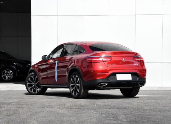 奔驰GLC轿跑 2018款 GLC 300 4MATIC 轿跑SUV 外观   斜后