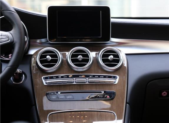 奔驰GLC轿跑 2019款 GLC 260 4MATIC 轿跑SUV 中控类   中控台
