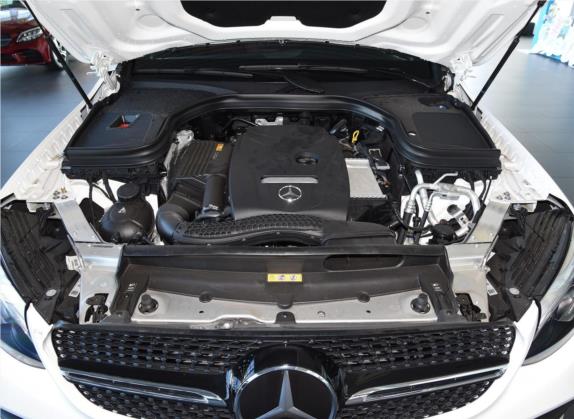 奔驰GLC轿跑 2019款 GLC 300 4MATIC 轿跑SUV 其他细节类   发动机舱