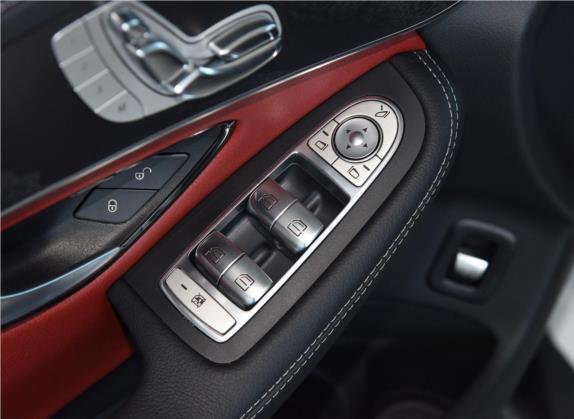 奔驰GLC轿跑 2019款 GLC 300 4MATIC 轿跑SUV 车厢座椅   门窗控制