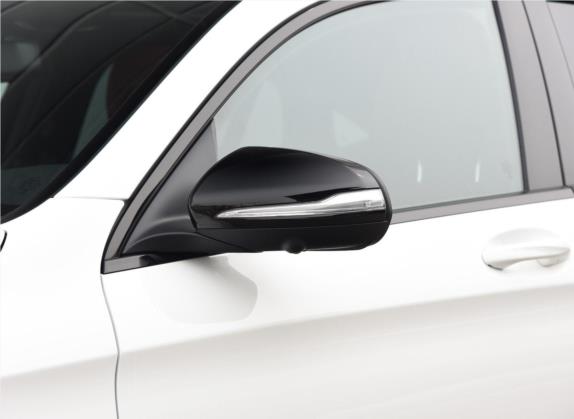 奔驰GLC轿跑 2019款 改款 GLC 200 4MATIC 轿跑SUV 外观细节类   外后视镜