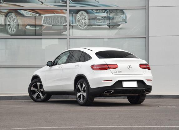 奔驰GLC轿跑 2019款 改款 GLC 200 4MATIC 轿跑SUV 外观   斜后