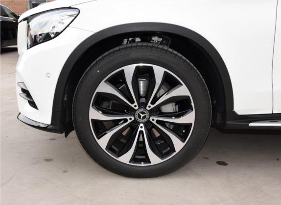 奔驰GLC轿跑 2019款 改款 GLC 300 4MATIC 轿跑SUV 其他细节类   前轮