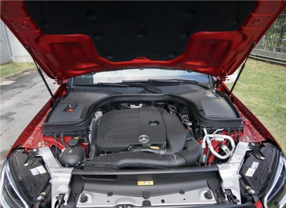 奔驰GLC轿跑 2020款 GLC 260 4MATIC 轿跑SUV 其他细节类   发动机舱