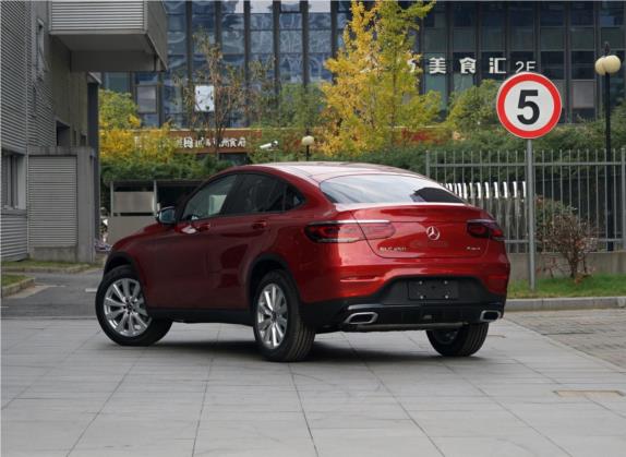 奔驰GLC轿跑 2020款 GLC 260 4MATIC 轿跑SUV 外观   斜后