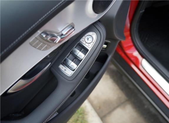奔驰GLC轿跑 2020款 GLC 260 4MATIC 轿跑SUV 车厢座椅   门窗控制