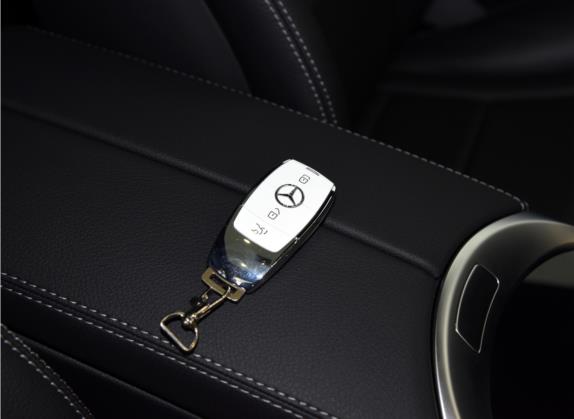 奔驰GLC轿跑 2021款 GLC 260 4MATIC 轿跑SUV 其他细节类   钥匙