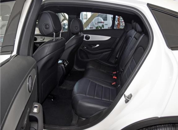 奔驰GLC轿跑 2021款 GLC 260 4MATIC 轿跑SUV 车厢座椅   后排空间