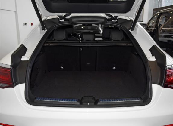 奔驰GLC轿跑 2021款 GLC 260 4MATIC 轿跑SUV 车厢座椅   后备厢