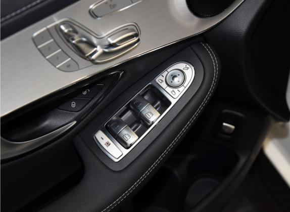 奔驰GLC轿跑 2021款 GLC 260 4MATIC 轿跑SUV 车厢座椅   门窗控制