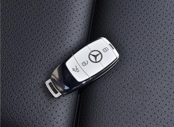 奔驰GLC轿跑 2022款 GLC 260 4MATIC 轿跑SUV 其他细节类   钥匙
