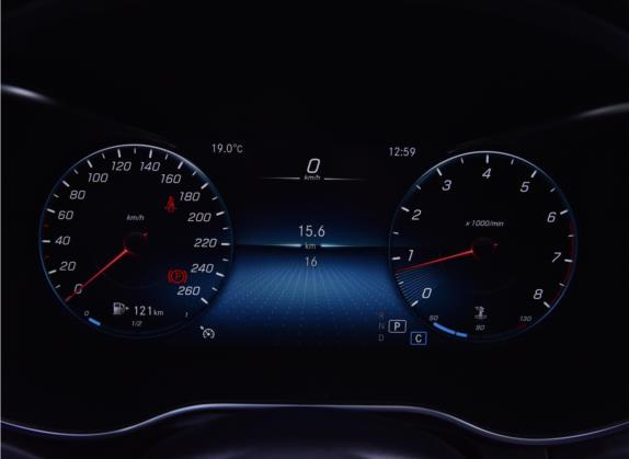 奔驰GLC轿跑 2022款 GLC 260 4MATIC 轿跑SUV 中控类   仪表盘